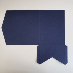 Portefeuille bleu foncé / bleu marine mat avec poche. Conception de portrait 5 x 7 pour faire-part de mariage de luxe / événements d'entreprise image 2