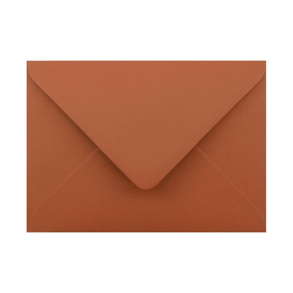 5 x 7 (133 x 184 mm) Terracotta / Colorplan Rostorange Umschläge 135g/m² Gummierte Diamantklappe