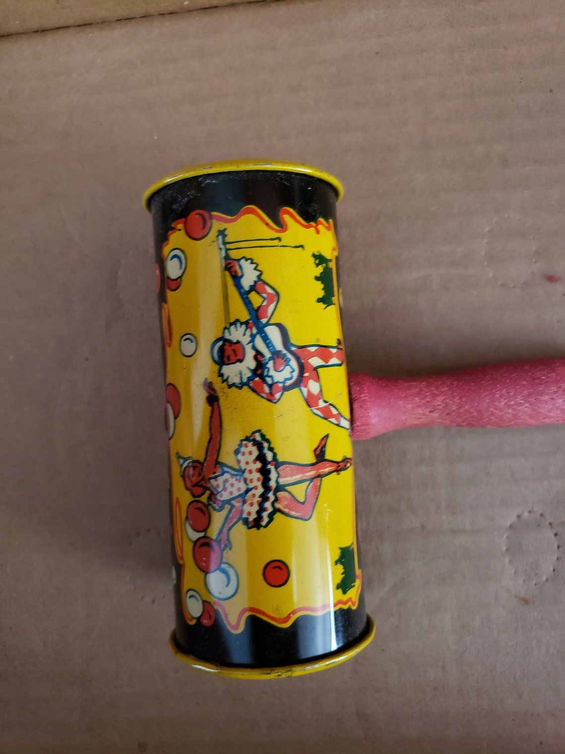Vintage noise maker, photo 1 sur 5