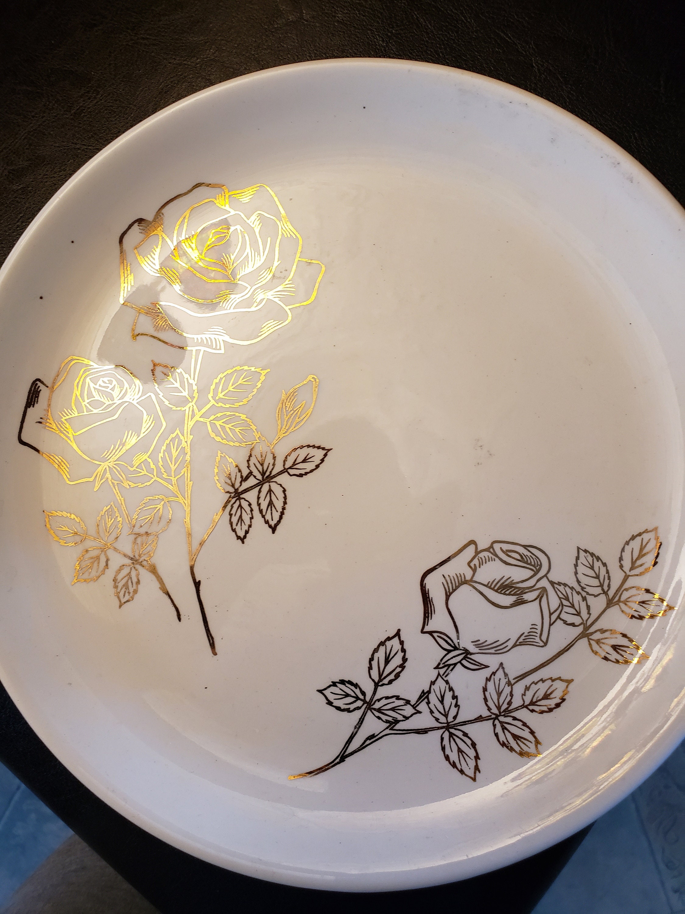 ＊ANNA＊Antique cake plate・* ② Anna Hütte Vintage Crystal Floral Cake Plate Flower Red
