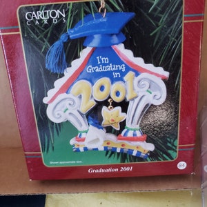 2001 Graduation ornament