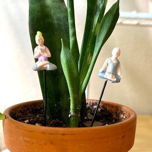 Miniature Yoga Figure Plant Stake - yogi statue garden marker plant stick garden art