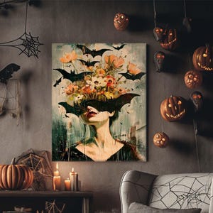 Stampa artistica da parete con motivo floreale gotico su tela, donna surrealista con maschera da pipistrello e fiori, dipinto fantasy dark, decorazione di Halloween per il soggiorno.