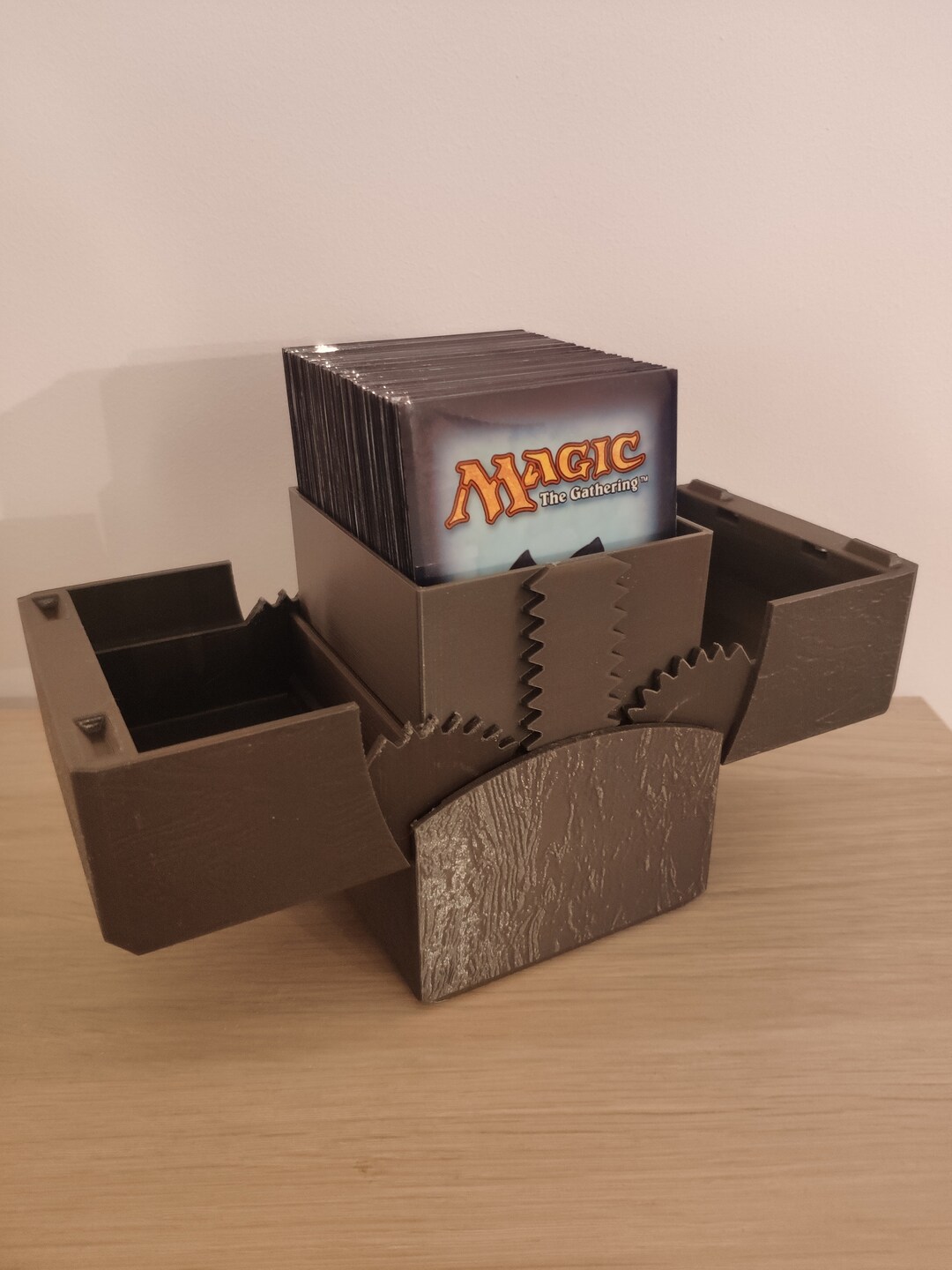 Magic: The Gathering キャラクターアートボックス MTG Deck Box • Magic the Gathering Deckbox • Standard or Commander