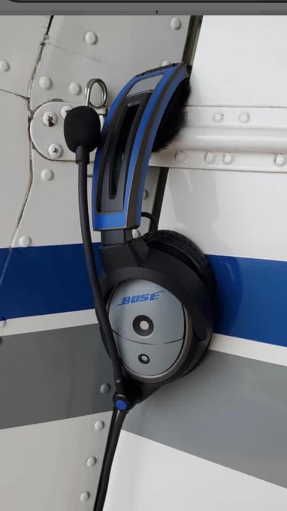 Bose A20　Aviation Headset Amazon.com: Bose A20 Aviation Headset with Standard Dual