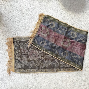 Vintage French Tassled Floral Woven Table Runner, Antique Home Decor for Dinning Room