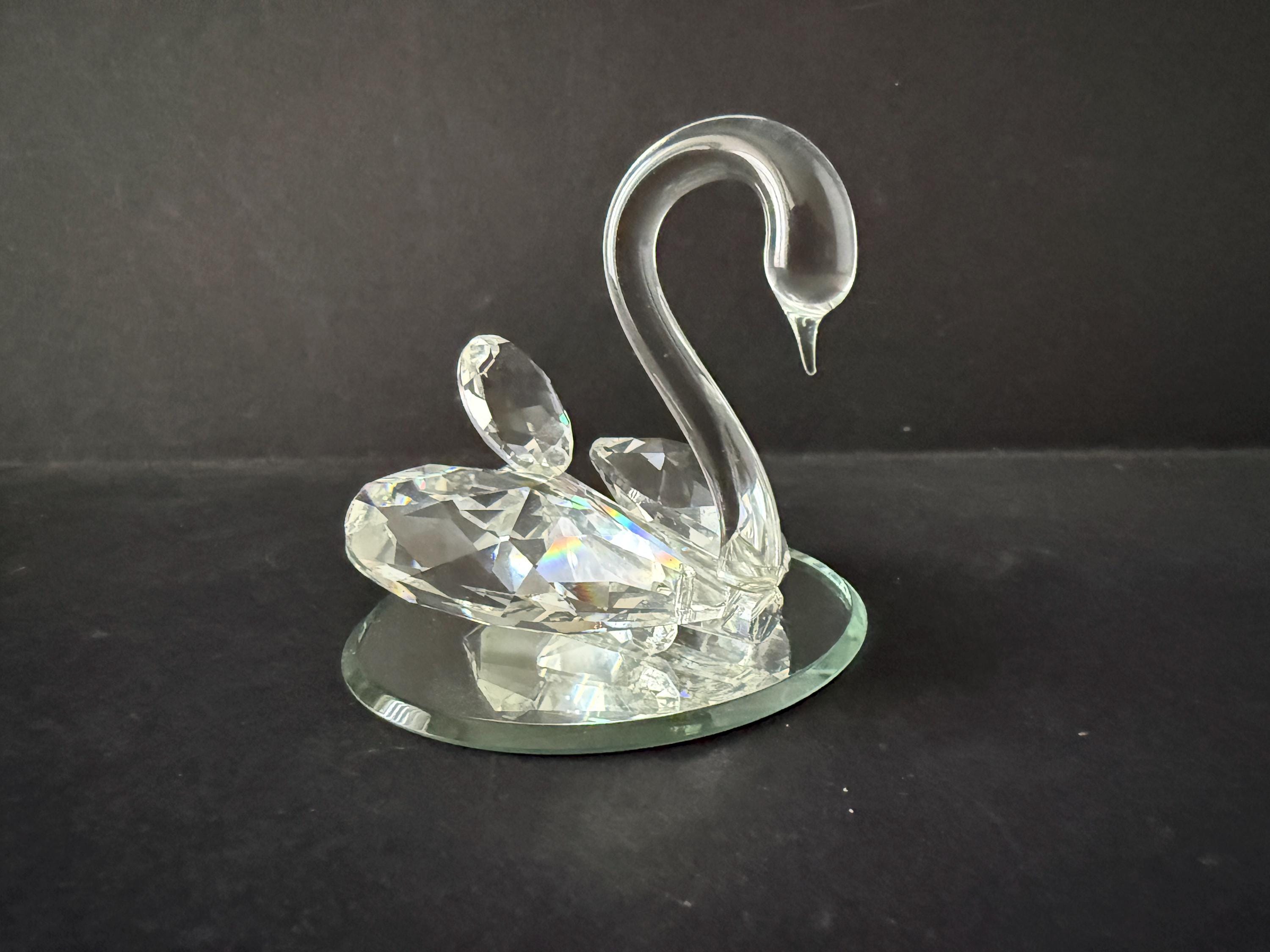 Swarovski Crystal Swan Collectible Figure 2