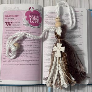 Faith Tassel Bookmark, Rustic Yarn & Velvet, Cross Charm