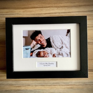Personalized Photo Frame with Caption: Modern Bespoke Gift