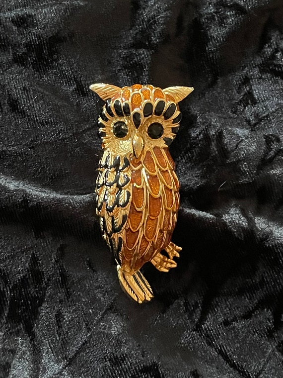 Vintage black and gold enamel owl pin - image 1