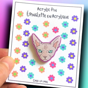 Pin de acrílico rosa con purpurina: ¡Cara de Sphynx descansando! Acrílico 100% reciclado. Alfiler de solapa de gato esfinge acrílico.