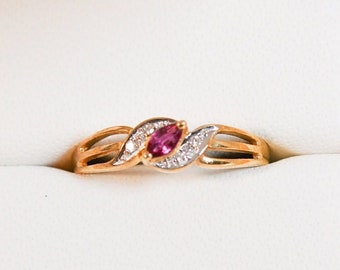Vintage Ruby Wave Ring