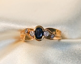 Estate Agatha Sapphire and Diamond Ring