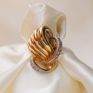 Retro Diamond Infinity Wave Ring