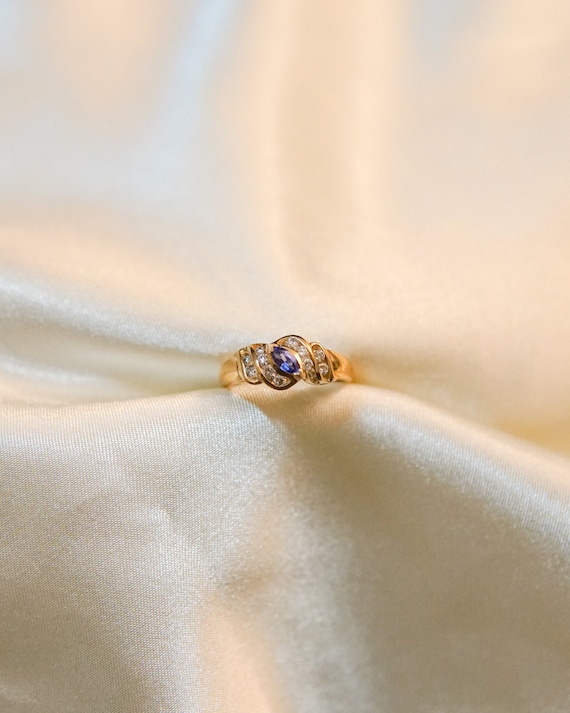 Vintage Tanzanite Marquise Ring