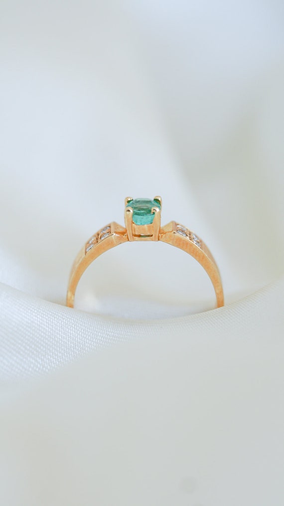 Estate Emerald and Diamond Sweetheart Ring - image 3