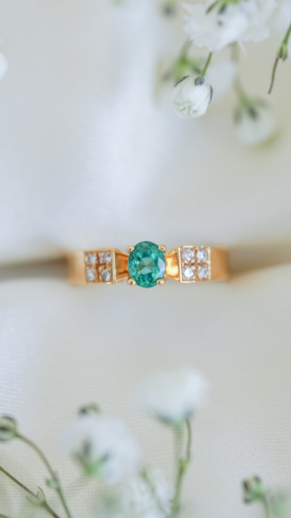 Estate Emerald and Diamond Sweetheart Ring - image 4