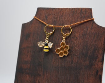 Bumblebee and Hive 2 Stitch Marker Set of Two, Crochet Stitch Marker, Knit Stitch Markers, Ready to Ship