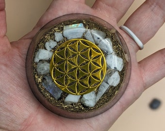 Crystal Orgone Generator For EMF Protection Handmade Orgonite Buster With Gemstone Healing Buster Aura Cleansing Crystal Buster Metaphysical