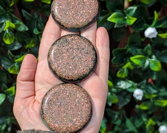 Handmade Orgonite Pocket or Phone Protector | Small Resin Disc with Quartz & Shungite | Portable Travel Charm Gift | Adhesive Option