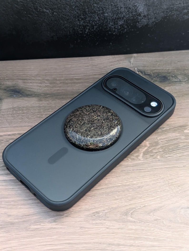 Handmade Orgonite Phone Disc with Shungite & Crystals – Resin Sticker for Phone, Laptop, or Pocket – Unique Tech Accessory Gift image 3