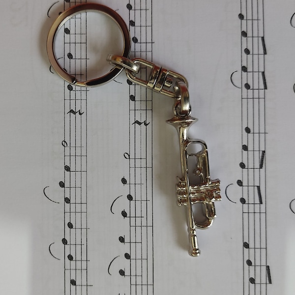 Porte-clés trompette. Trompette en argent idéale comme cadeau. Porte-clés instrument de musique trompette