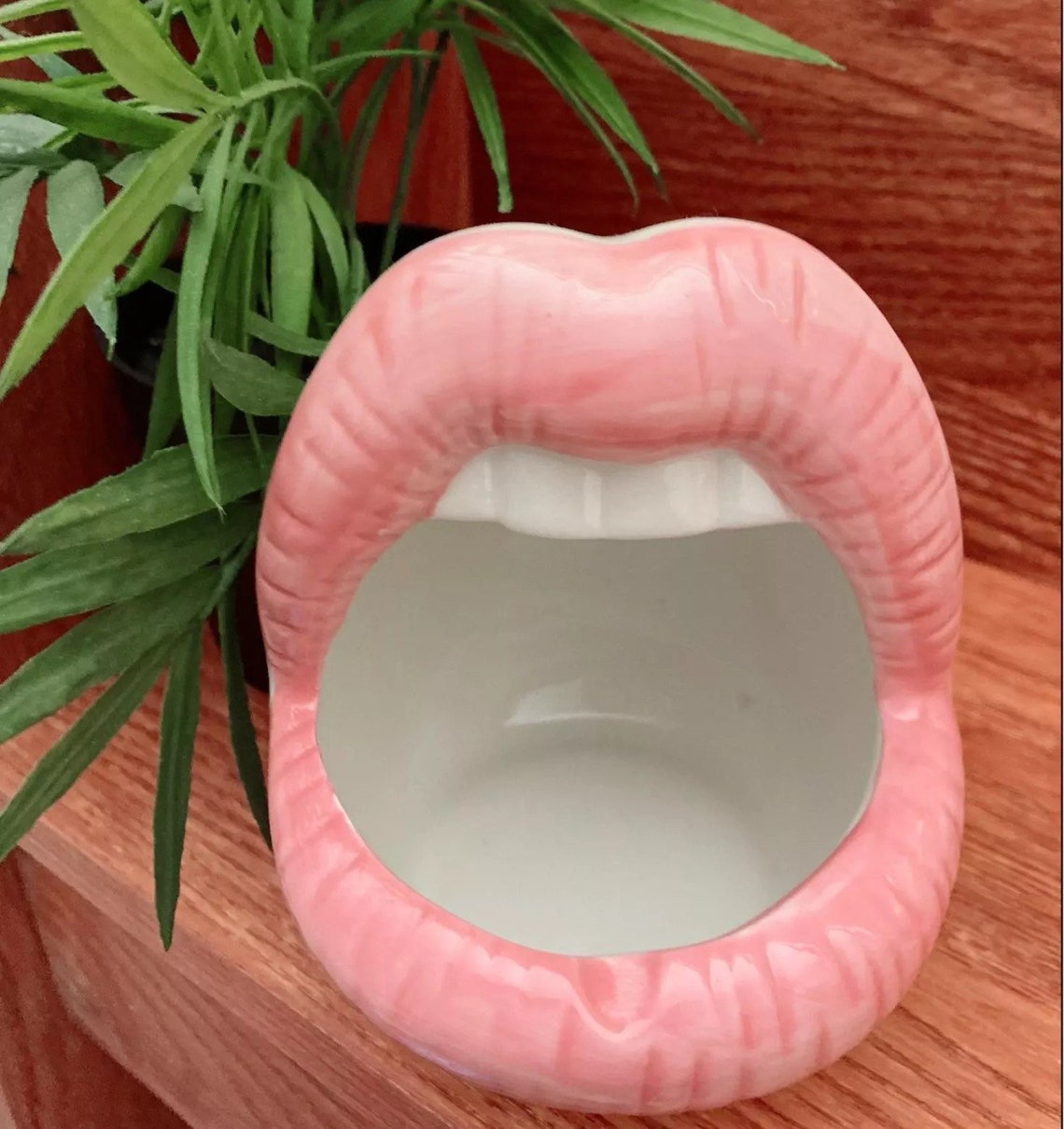 Cute Cartoon Ashtray / Pouty Lips Ceramic Ashtray / Creative Etsy