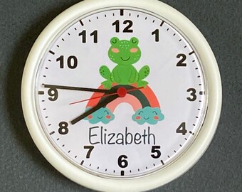 INTERESTPRINT Cute Frog Black Frame Easy to Read Retro Clock INTERESTPRINT Cute Frog Black Frame Easy to Read Retro Clock
