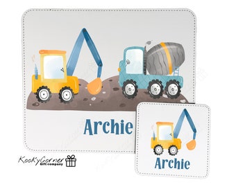 Napperon personnalisé véhicule de construction pour enfants, napperon pour enfants et ensemble de sous-verres également disponibles.