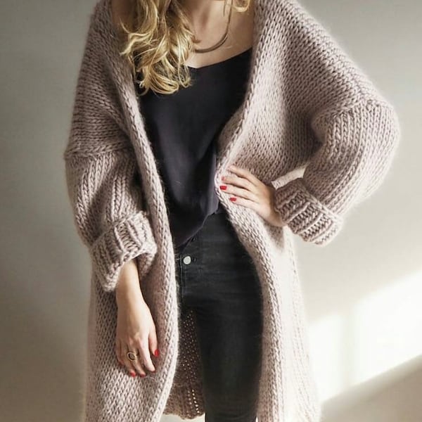 Long Cardigan Tricoté à la main Cardigan Fête des Mères Cadeau Chunky Cardigan Veste en laine Cardigan épais Câble tricoté Pull surdimensionné Tricots confortables