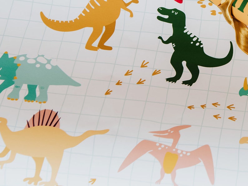 WRAPPING-PAPER-CHILDRENS-DINOSAUR