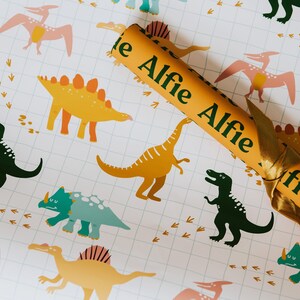 WRAPPING-PAPER-CHILDRENS-DINOSAUR