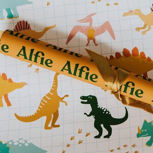 WRAPPING-PAPER-CHILDRENS-DINOSAUR