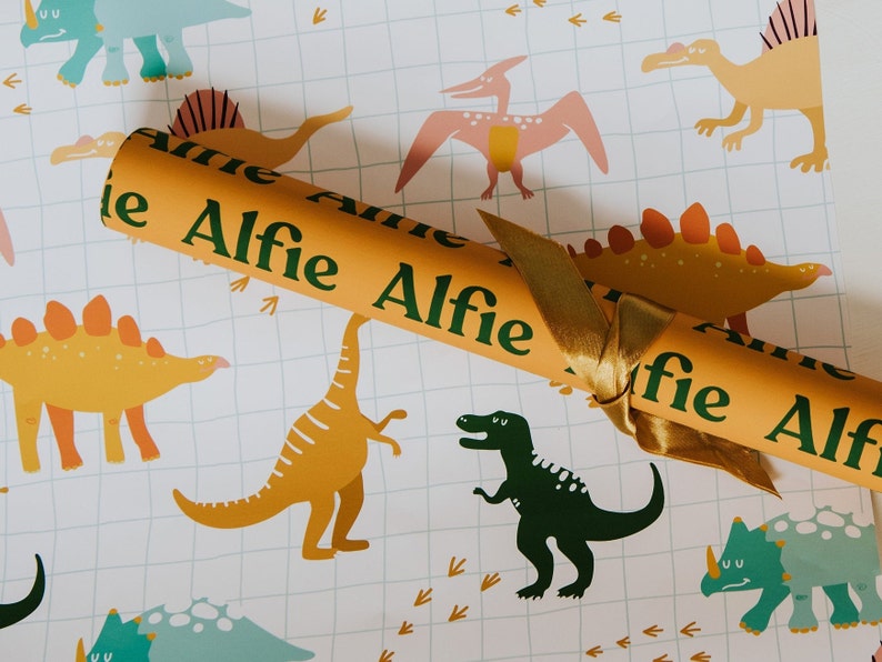 WRAPPING-PAPER-CHILDRENS-DINOSAUR