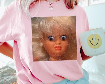 Chemise meme visage de poupée dégoûtée, t-shirt teint en pièce couleurs confort 166079