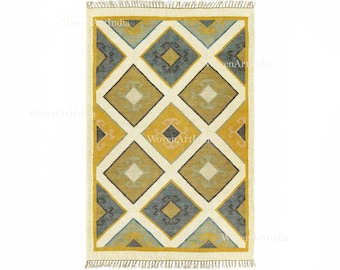 Handwoven Wool Jute Kilim Rug: Traditional Indian Flatweave