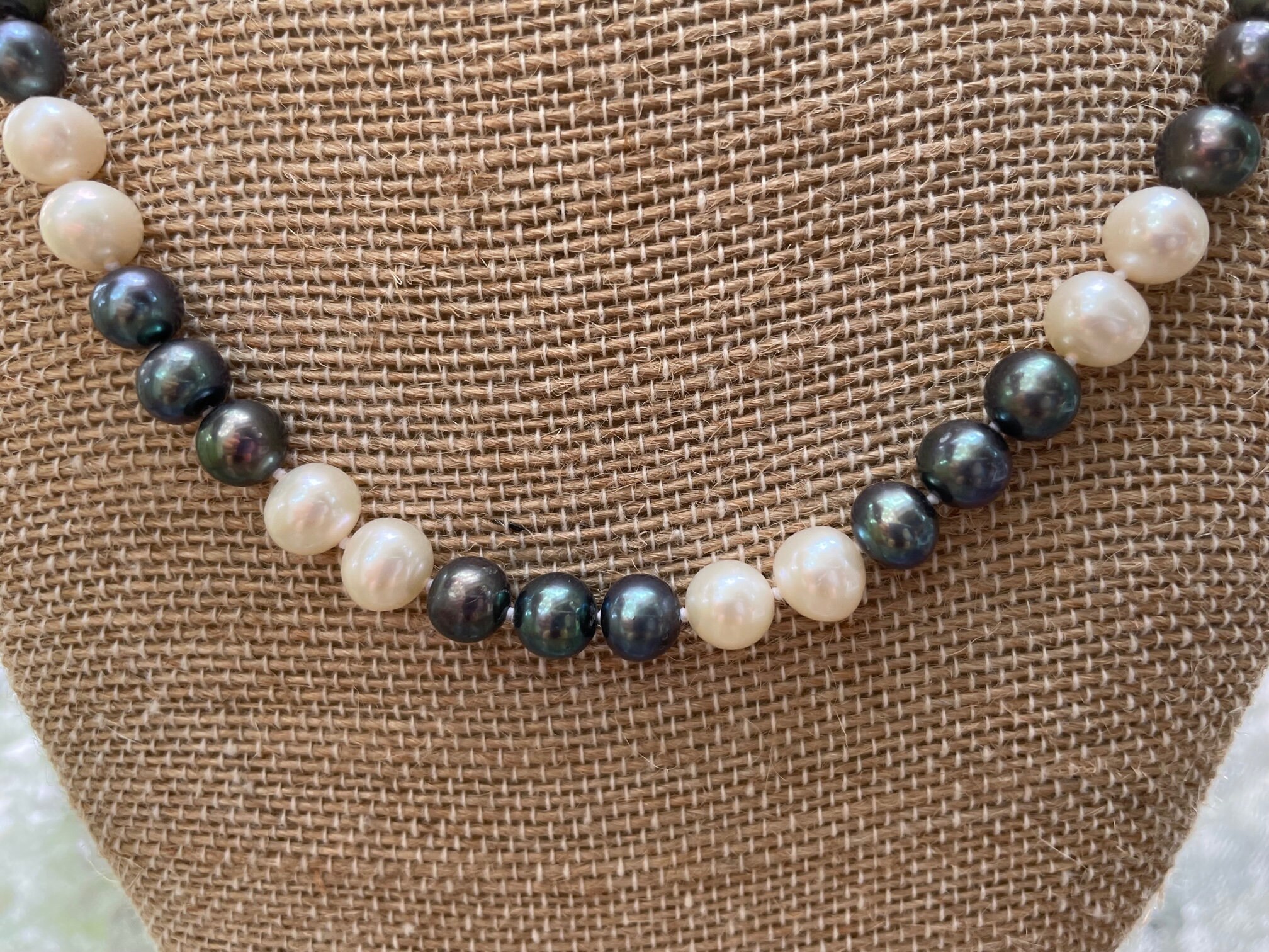 ネックレス・チョーカー Gray Pearl Necklace Ziegfeld Collection Pearl Necklace with a Silver Clasp, 5-6