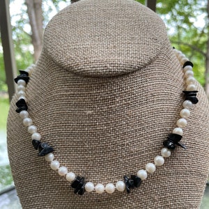 Freshwater Pearl and Onyx 16&quot; Necklace, Real 6mm White Pearl and Onyx Choker, June Birthstone