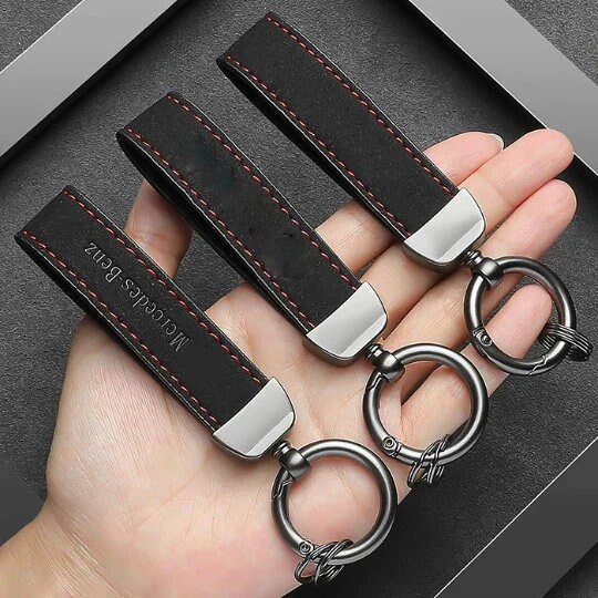 Fashion Car Key Holder Key Rings Key Chain Hand Woven Horseshoe Buckle Keychain  Car Keyring Gift Creative Auto Accessories