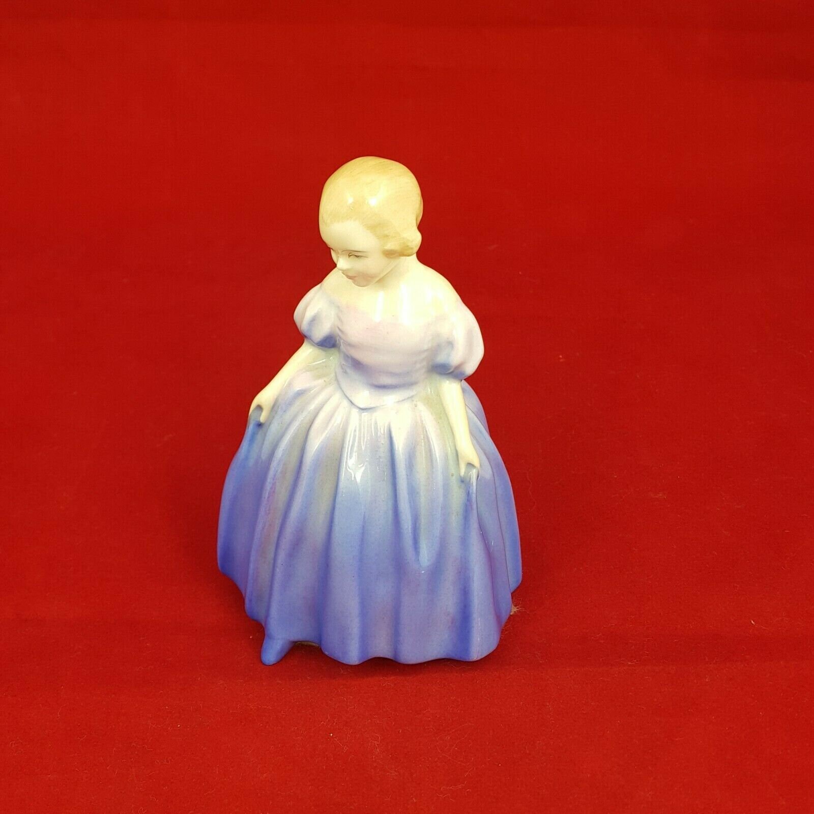 Royal doulton figurine marie hn1370 5005 rd Etsy