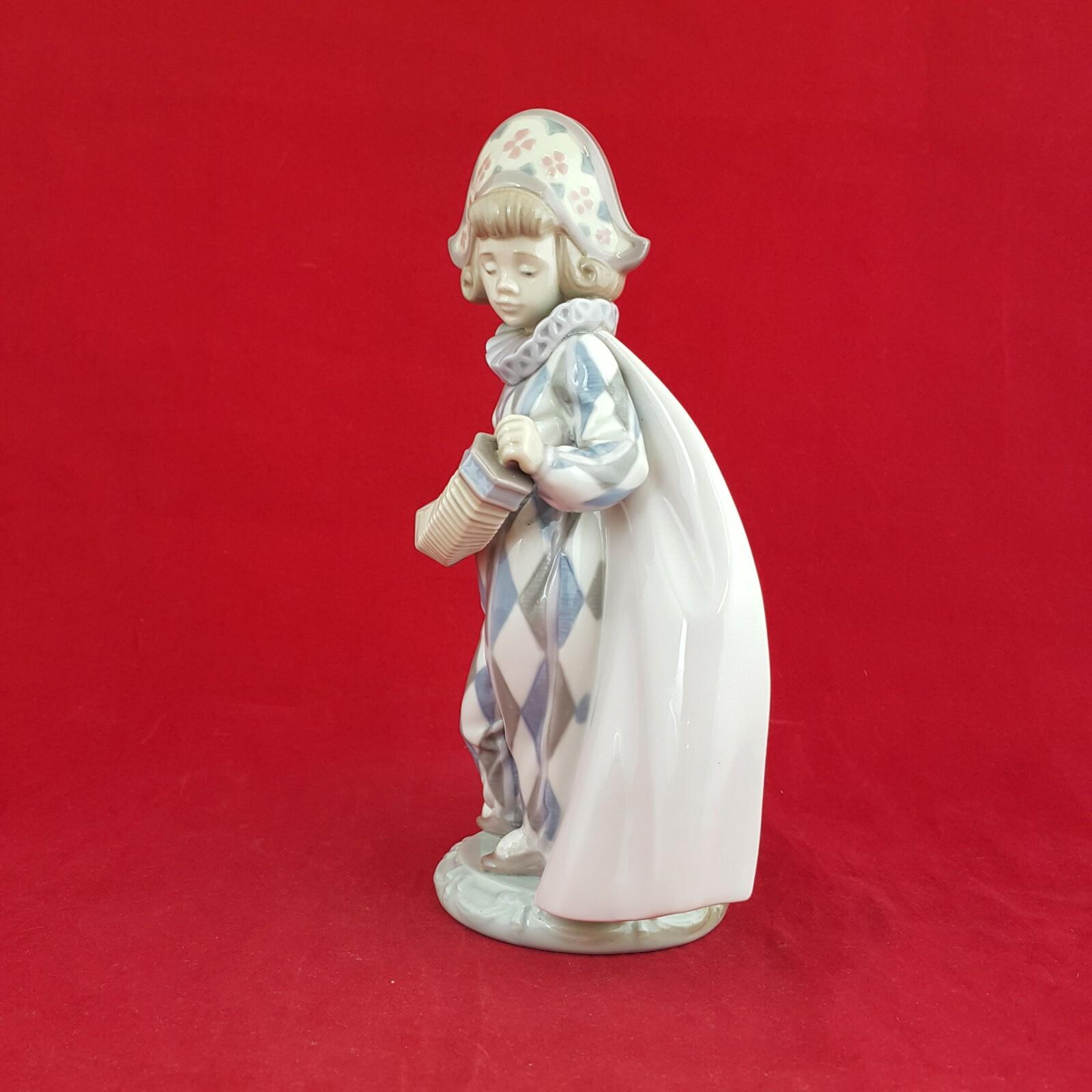 Lladro - Concertina 5695 (restored Neck) 6018 Porcelain