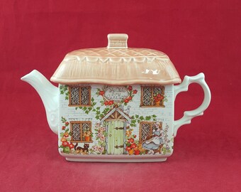 Vintage Sadler Ye Olde Candy Shoppe Novelty Teapot - 8636 O/A