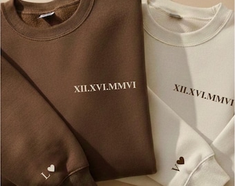 Sudadera de pareja personalizada, cuello redondo con números romanos, fecha de aniversario, fecha de boda, sudadera a juego para San Valentín.