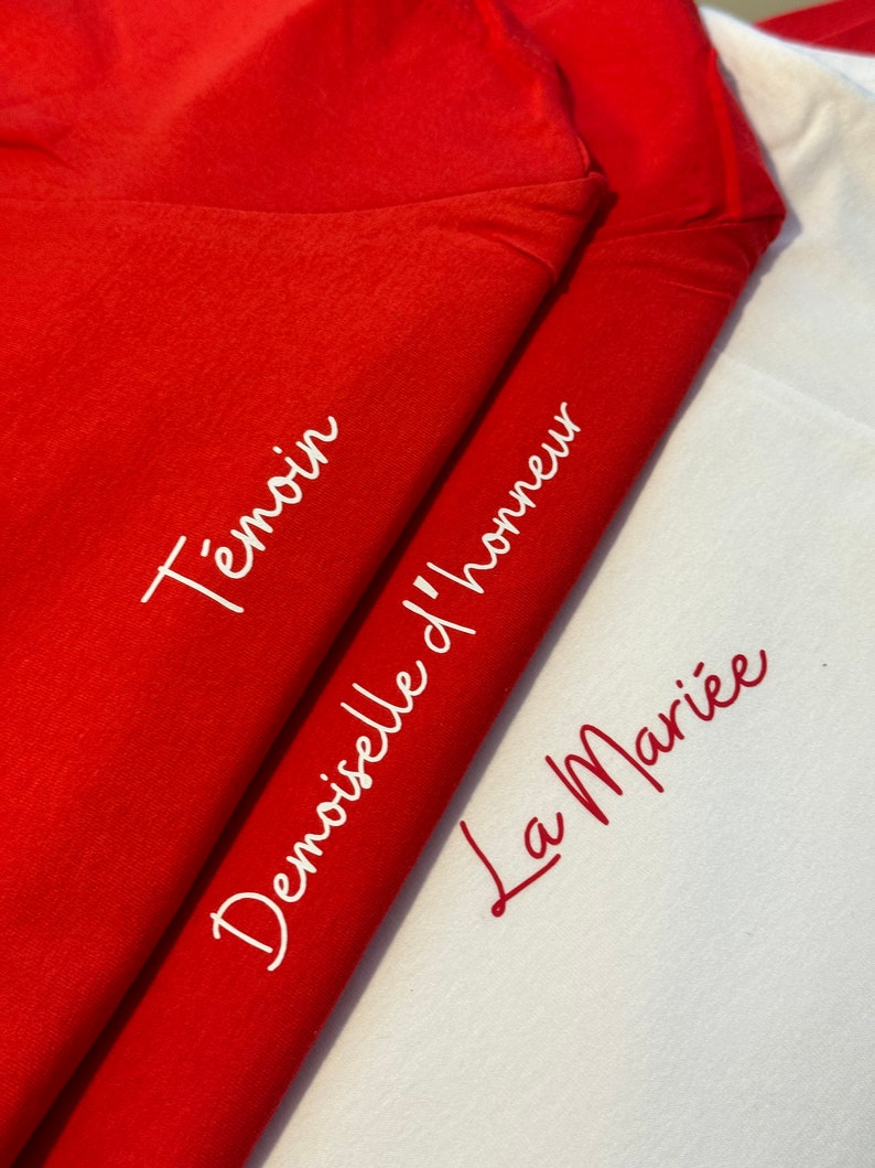 T-shirts personnalisés pour enterrement de vie de jeune fille T-shirt de mariée d'équipe de Zazzle.be Liste d'envies Vous avez des idées T-shirt d'enterrement de vie de jeune fille Chemises de mariée personnalisées image 3