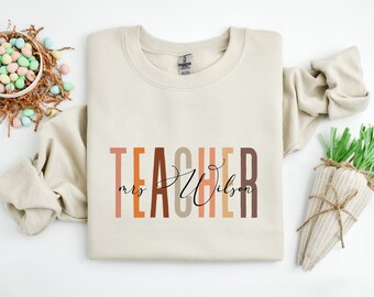 Custom Teacher Sweatshirt, Teacher Mrs Sweatshirt, Cute Teacher Crewneck, Teacher Appreciation gift, Gift for Teacher, Retro Teacher shirt