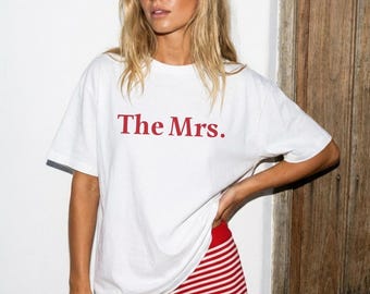 „Mrs.“-T-Shirt, Geschenk für die zukünftige Braut, Geschenk für den Junggesellinnenabschied, personalisierte Junggesellinnenabschieds-T-Shirts, T-Shirt für den Junggesellinnenabschied, individuelle „Team Bride“-Shirts