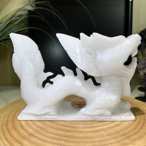 White Jade Dragon Carvings , Hand Carved Crystal Dragon, Crystal Animal , Crystal Dragon, Gemstone Dragon, Crystal Dragon, Home Decor