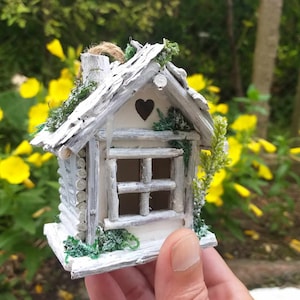 Fairy Winter House Fairy Window Garden White Cottage Miniature Winter Fairy House Figurine for Hanging Container Garden Fairy House