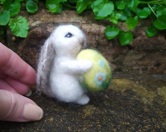 Needle Felted Easter Bunny Figurine: White Wool Rabbit Decoration