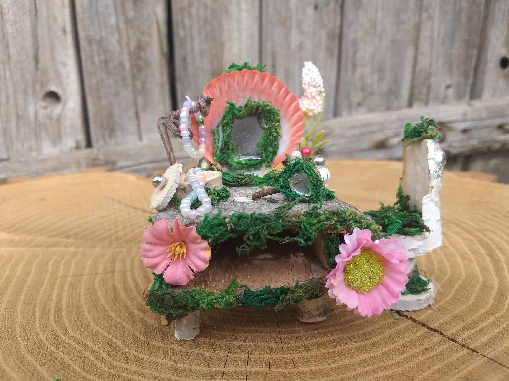 green emerald velvet dress HOMCOM Kids Dressing Table Girls Pink Wooden Kids Dressing Table & Stool  Make Up Desk Chair Toys Fairy Dresser Play Set w/Mirror : Amazon.co.uk:  Home & Kitchen